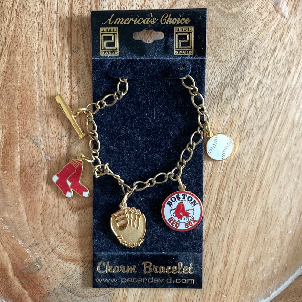 Peter David MLB Red Sox Charm Bracelet NEW enamel charms goldtone